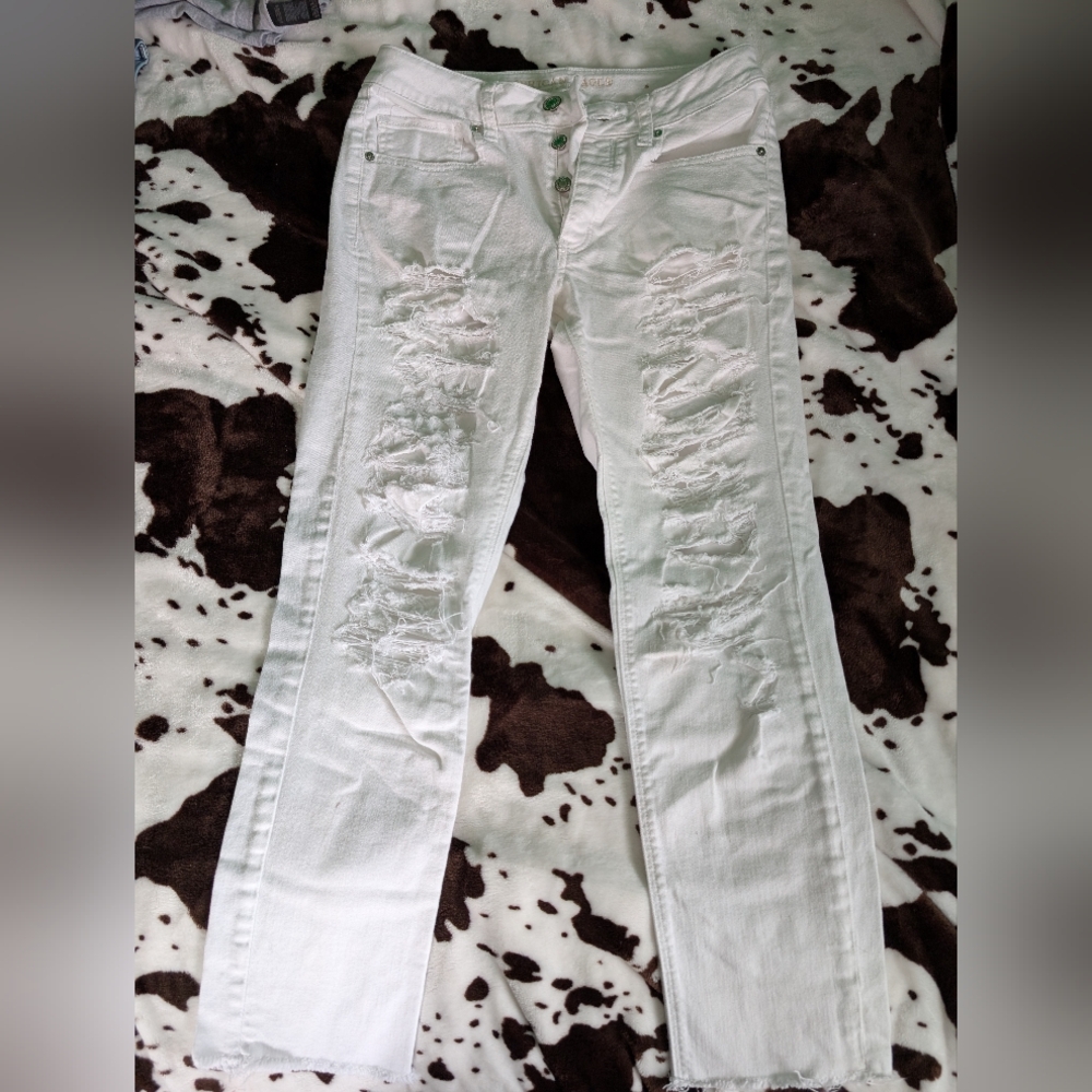 American Eagle White Distressed Women Jeans